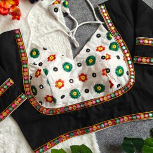 Mumtaz Pattern Navratri Blouse - Image 4