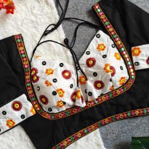 Mumtaz Pattern Navratri Blouse - Image 5